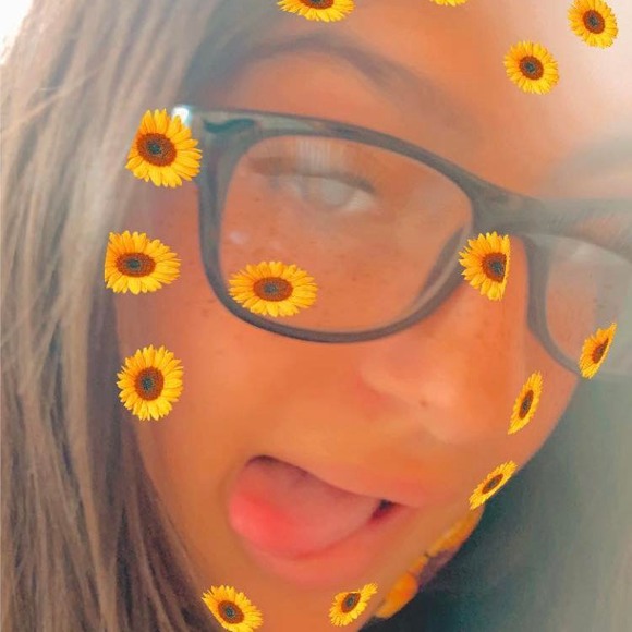 Meet your Posher, Peyton - Picture 1 of 1